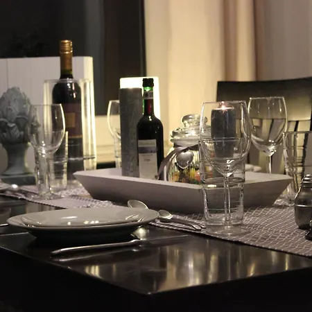 Vibrant In With Private Terrace * Виллинген