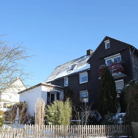 דירה Vibrant In With Private Terrace